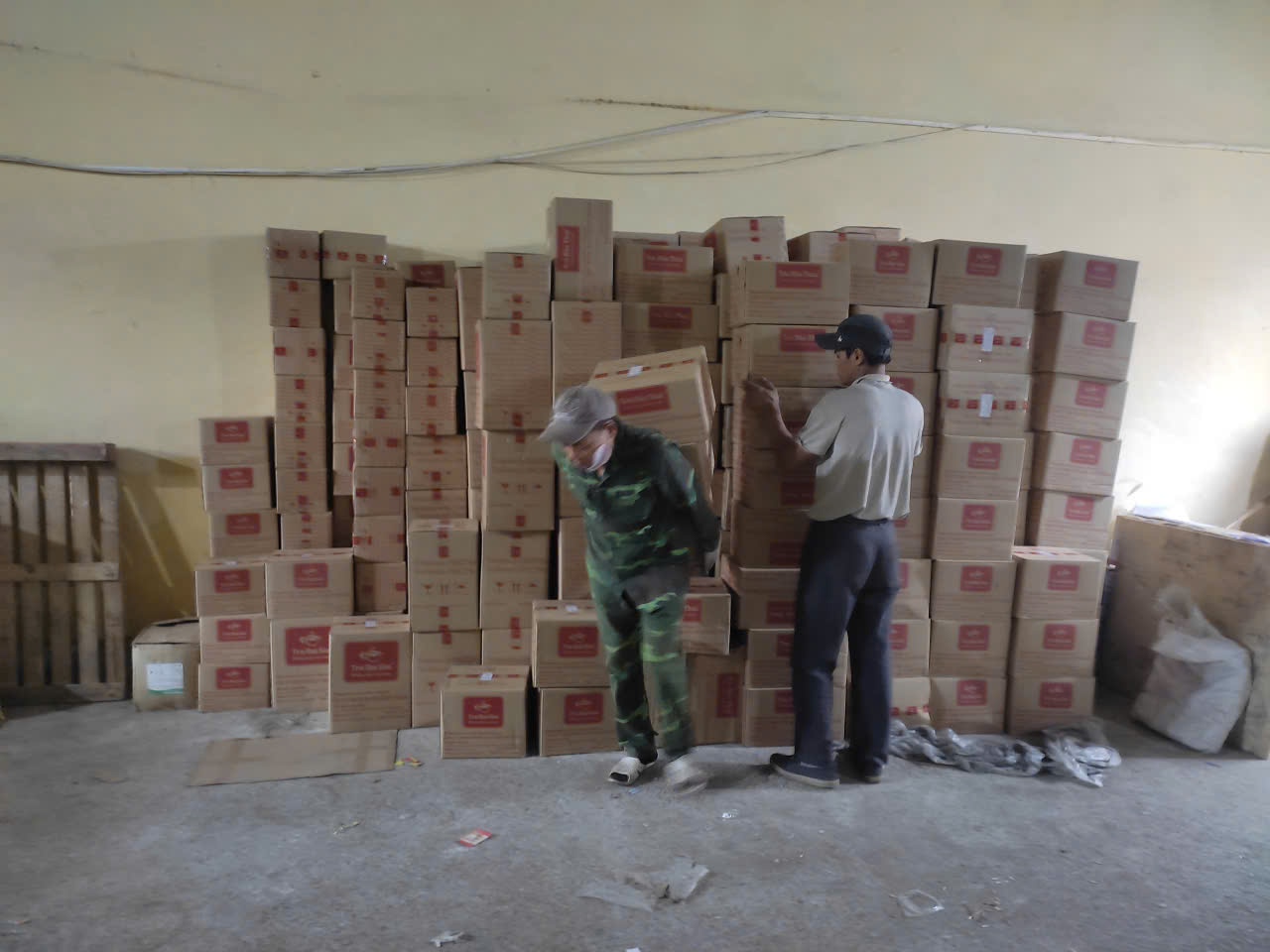 Vận chuyển hàng hóa bắc nam bằng đường sắt giá rẻ, uy tín 2026